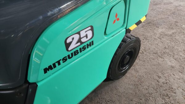 MITSUBISHI 2,5 - Imagen 4